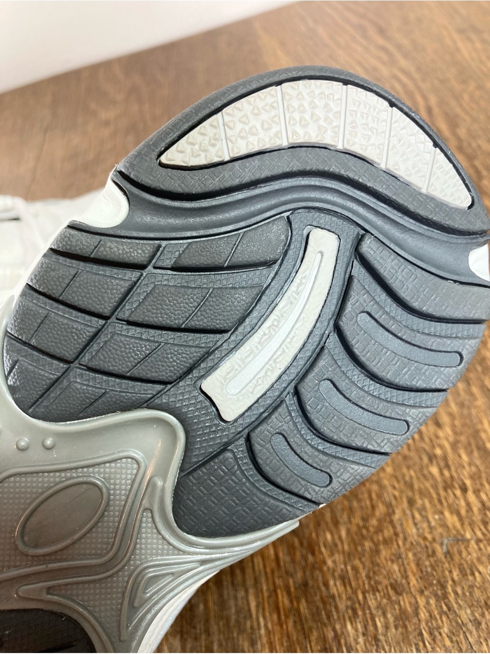 Vionic 23 Walk Leather Sneaker Women’s Size 9.5 White/Grey - Picture 10 of 11